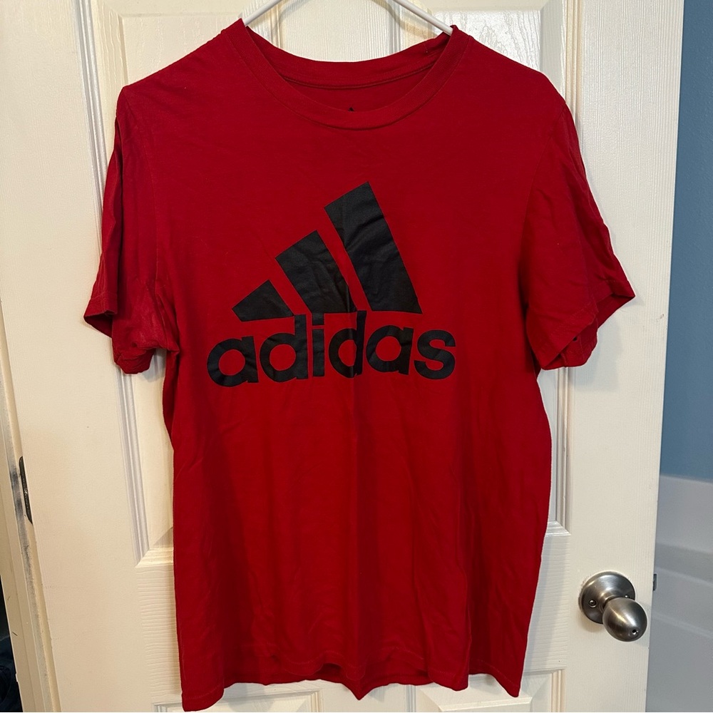 Adidas Amplifier Tee in Bold Red size medium